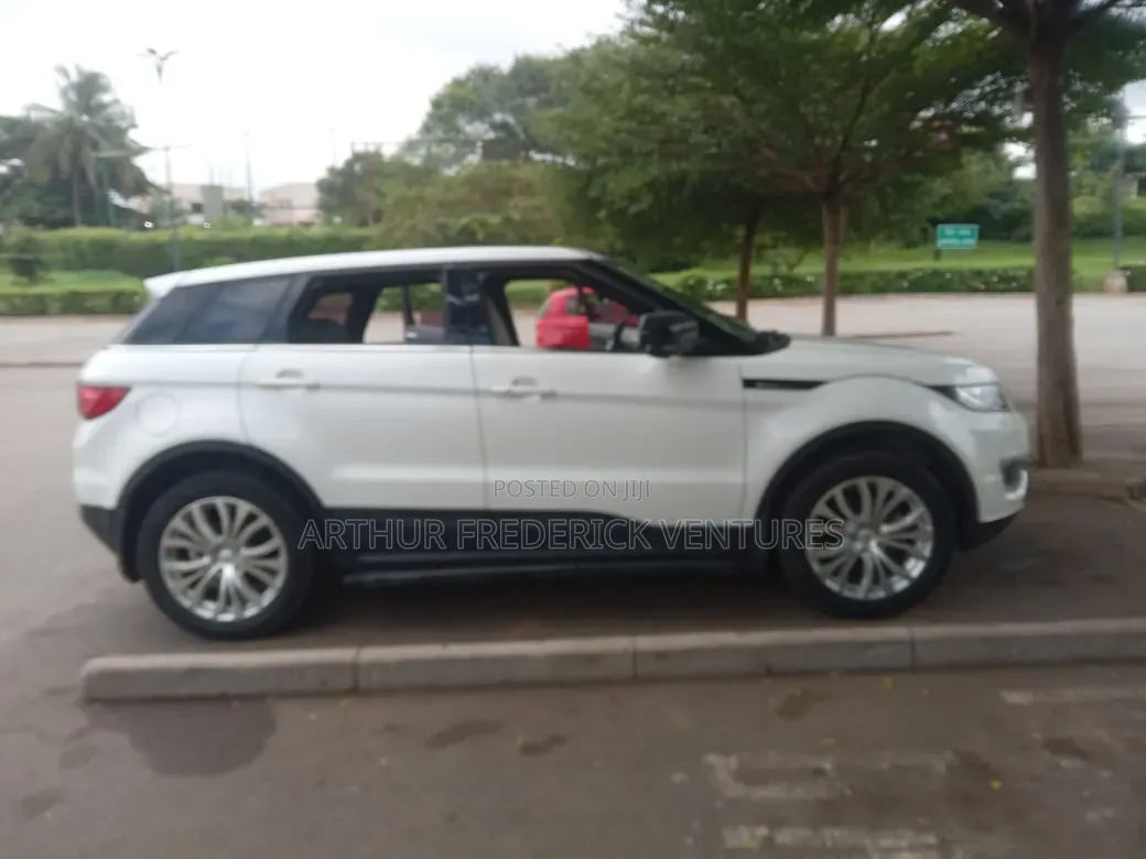 Car 2016 White