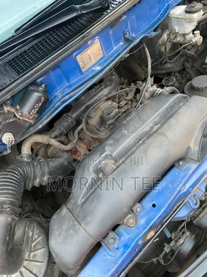 Toyota HiAce 2010 Blue