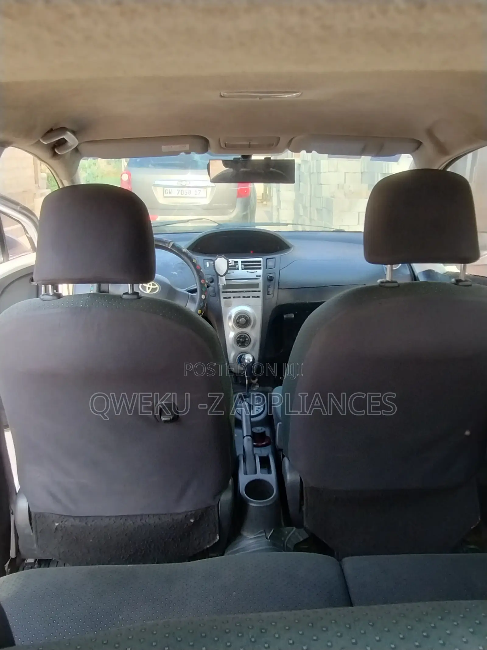 Toyota Vitz 1.5 FWD 5dr 2008 Gray