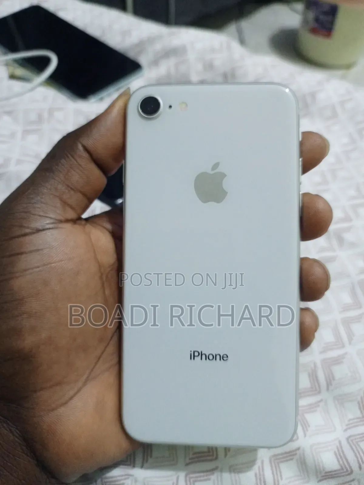 Apple iPhone 8 128 GB White