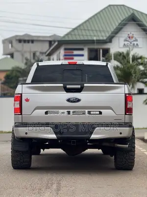 Ford F-150 XLT 4x2 Regular Cab Styleside 6.5 ft. box 122 in. WB 2018 Silver