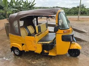 Bajaj RE 2026 Yellow