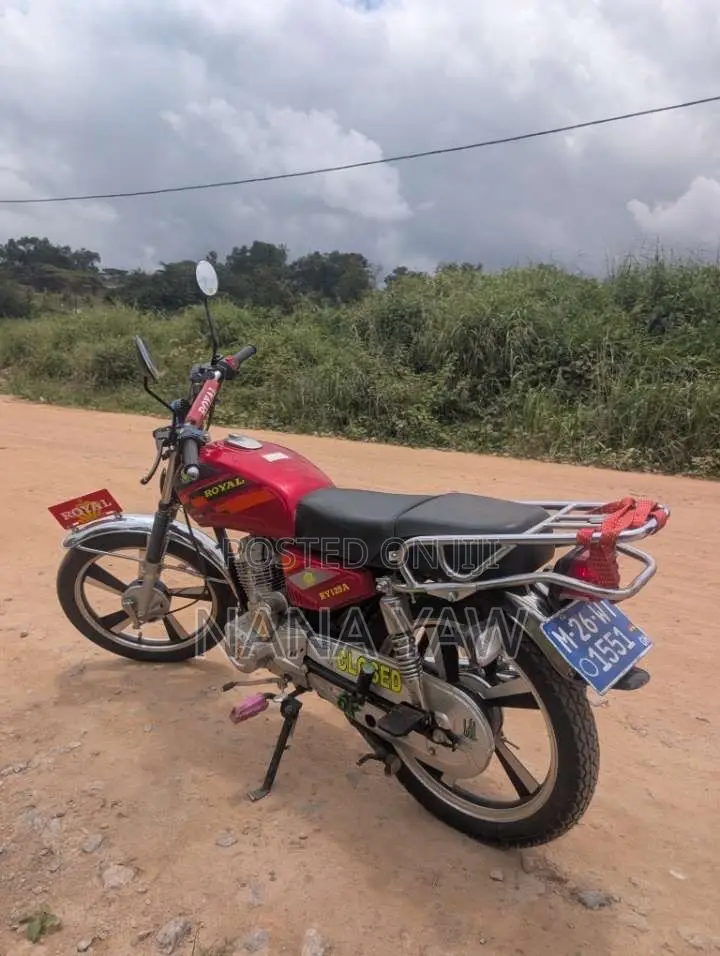 New Royal RY125 2025 Red