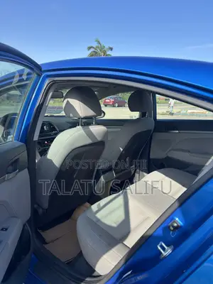 Hyundai Elantra SE Sedan FWD (2.0L 4cyl 6M) 2017 Blue