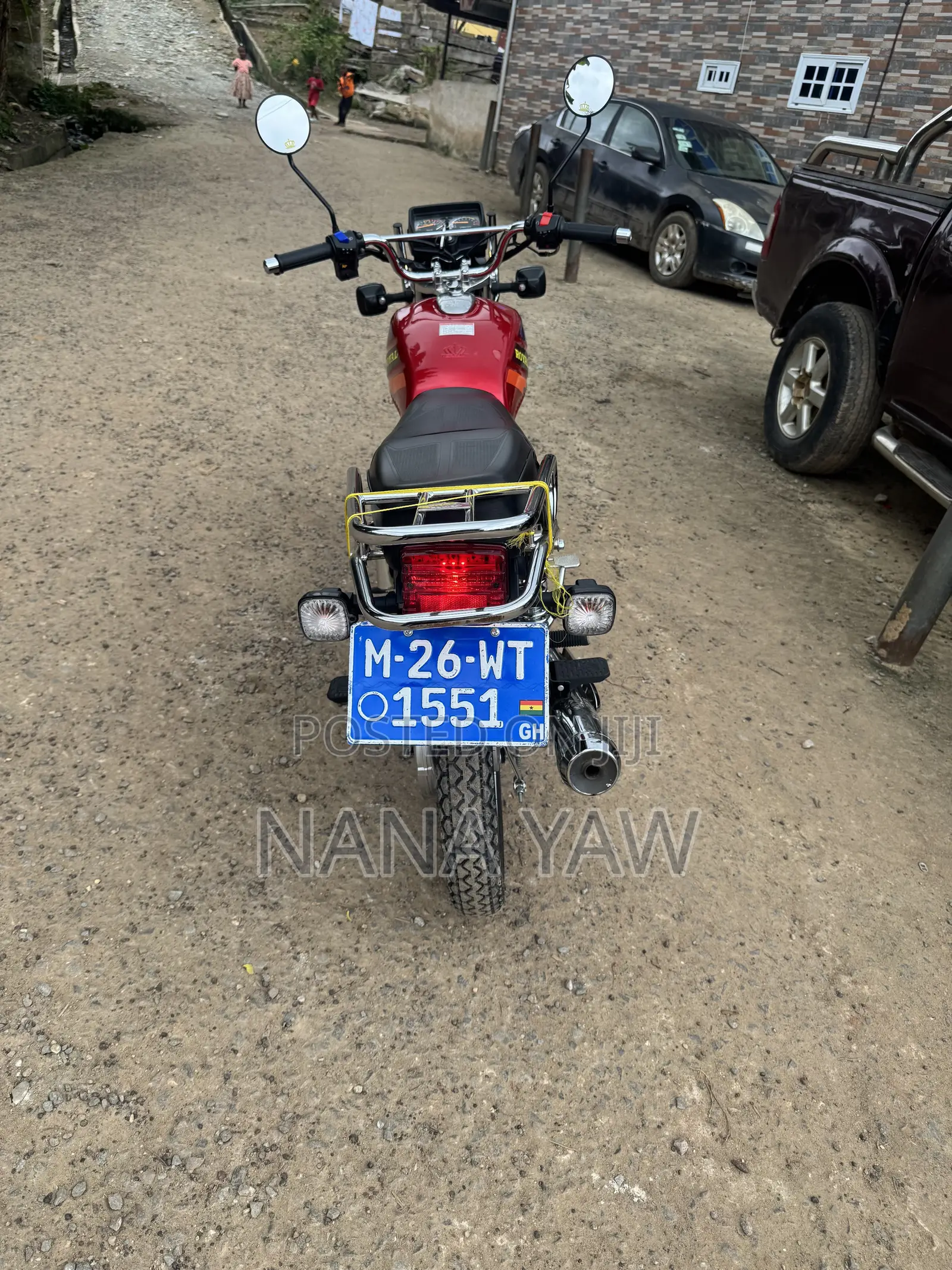 New Royal RY125 2025 Red