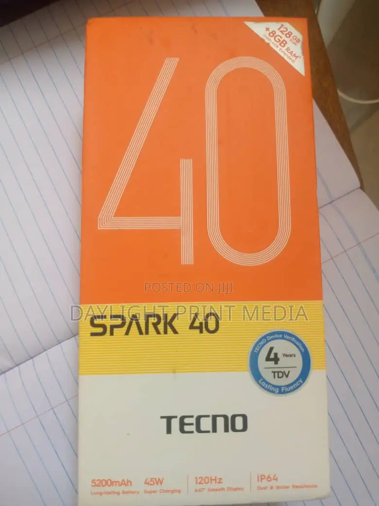 Tecno Spark 40 128 GB Black