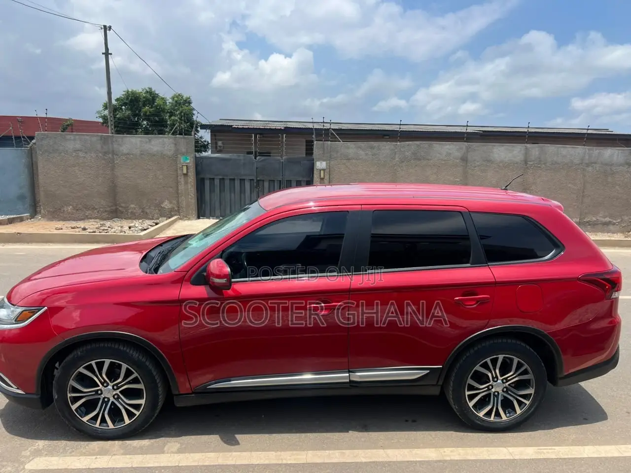 Mitsubishi Outlander 2016 Red