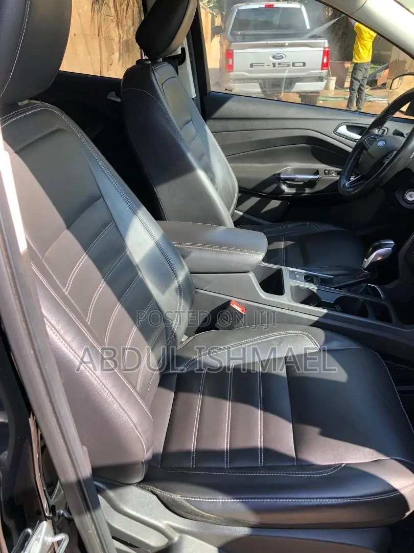 Ford Escape SEL FWD 2018 Black