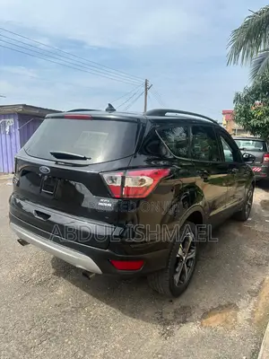 Ford Escape SEL FWD 2018 Black