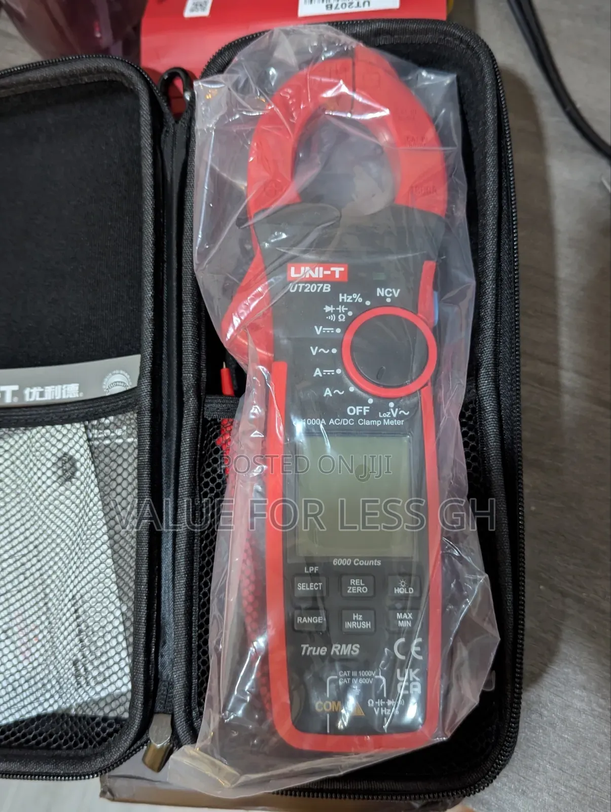 UNI-T Clamp Meter UT207B