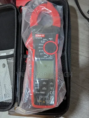 UNI-T Clamp Meter UT207B