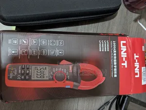 UNI-T Clamp Meter UT207B