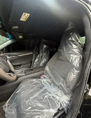 Honda Civic EX Hatchback 2019 Blue
