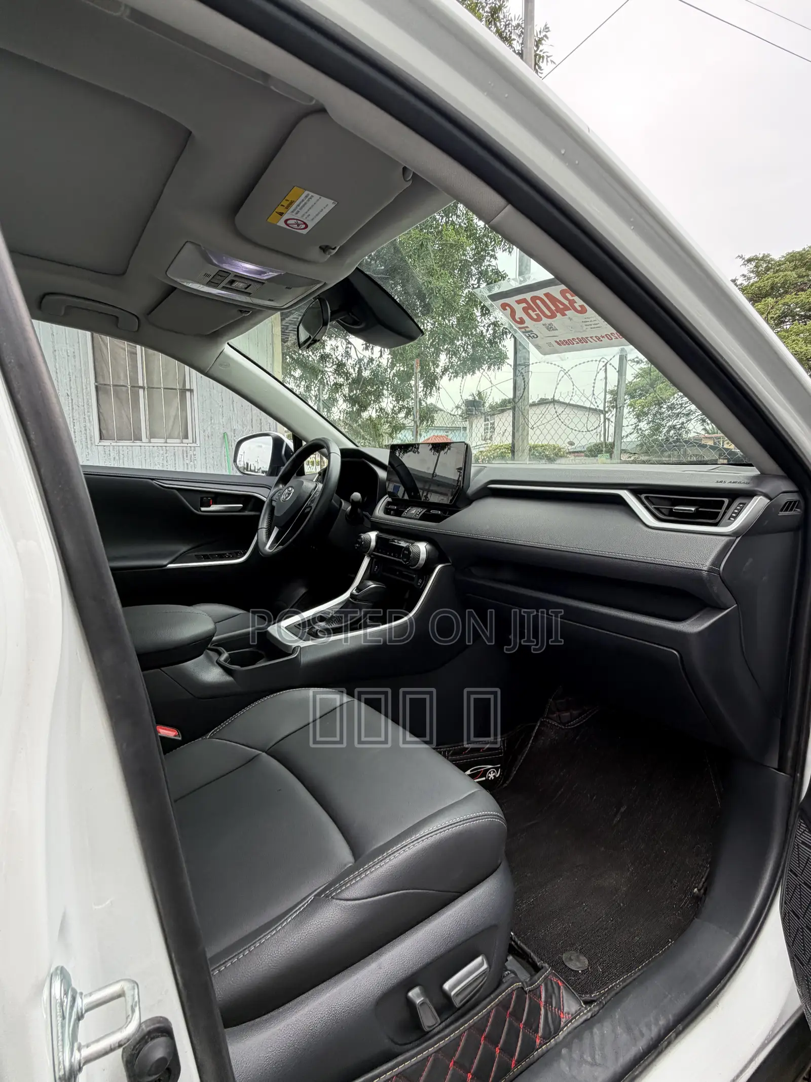 Toyota RAV4 XLE Premium FWD 2023 Black