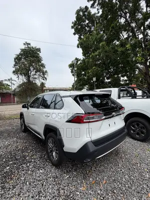 Toyota RAV4 XLE Premium FWD 2023 Black