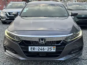 Honda Accord Sport (2.0L 4cyl Turbo 6M) 2019 Gray