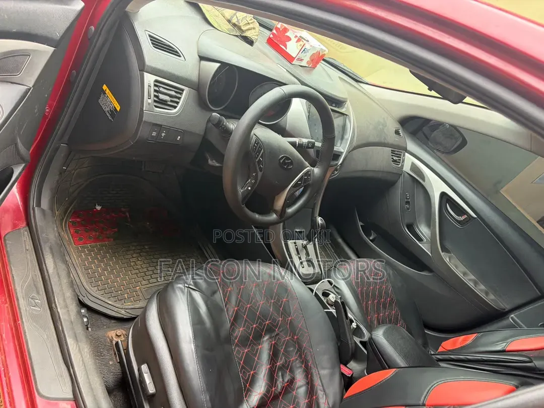 Hyundai Elantra 2013 Red