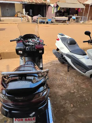 Suzuki Burgman 2025 Black