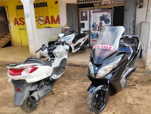 Suzuki Burgman 2025 Black