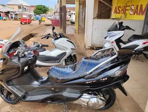 Suzuki Burgman 2025 Black