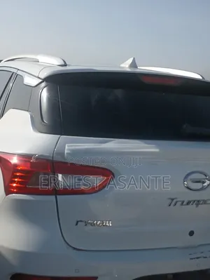 Triumph TSX 2017 White