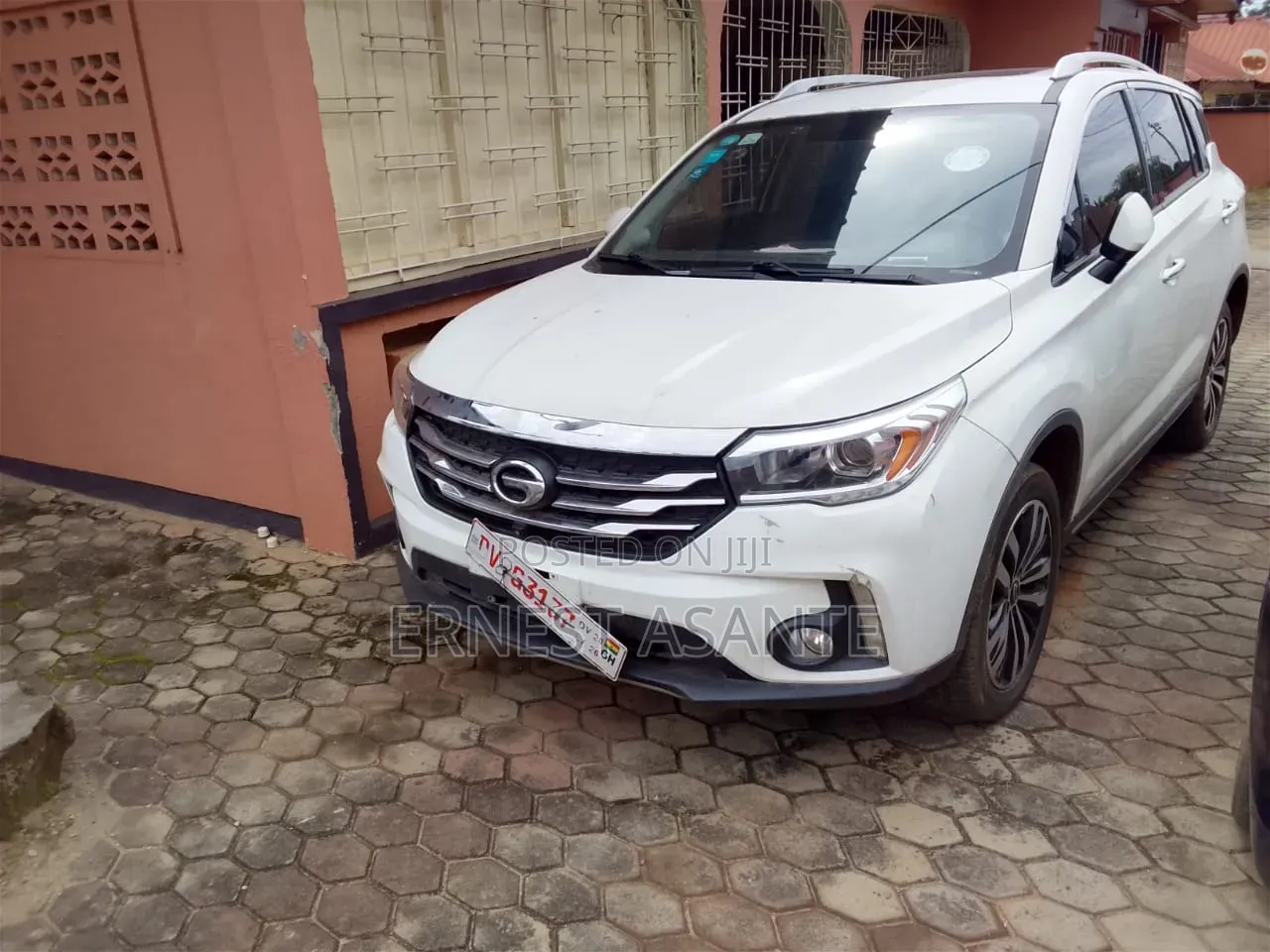 Triumph TSX 2017 White
