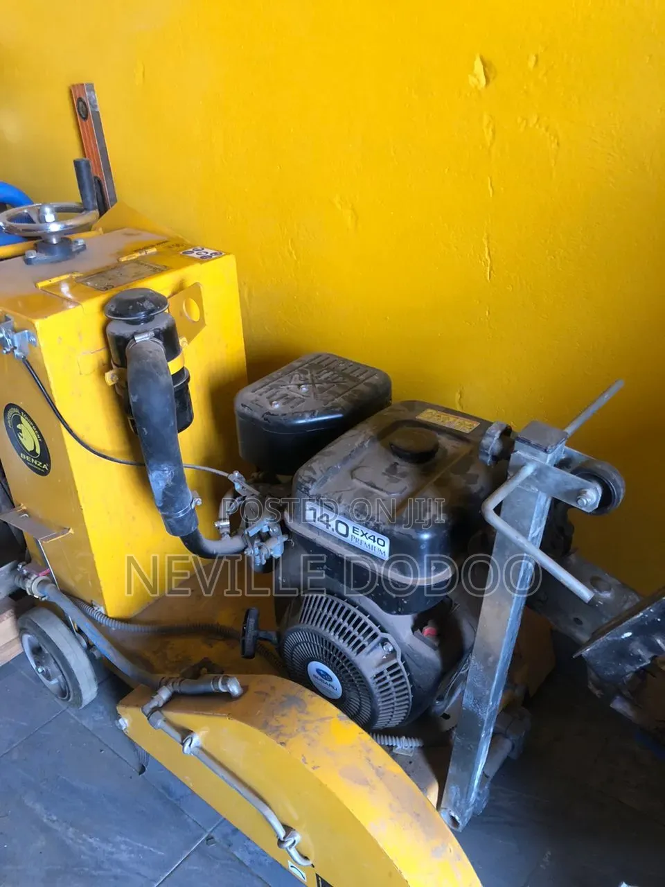 Concrete and Asphalt Cutter