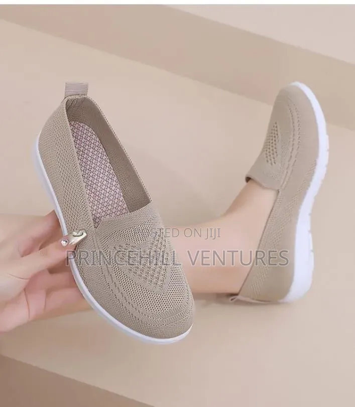Ladies Easy Wear Sneakers / Shoe