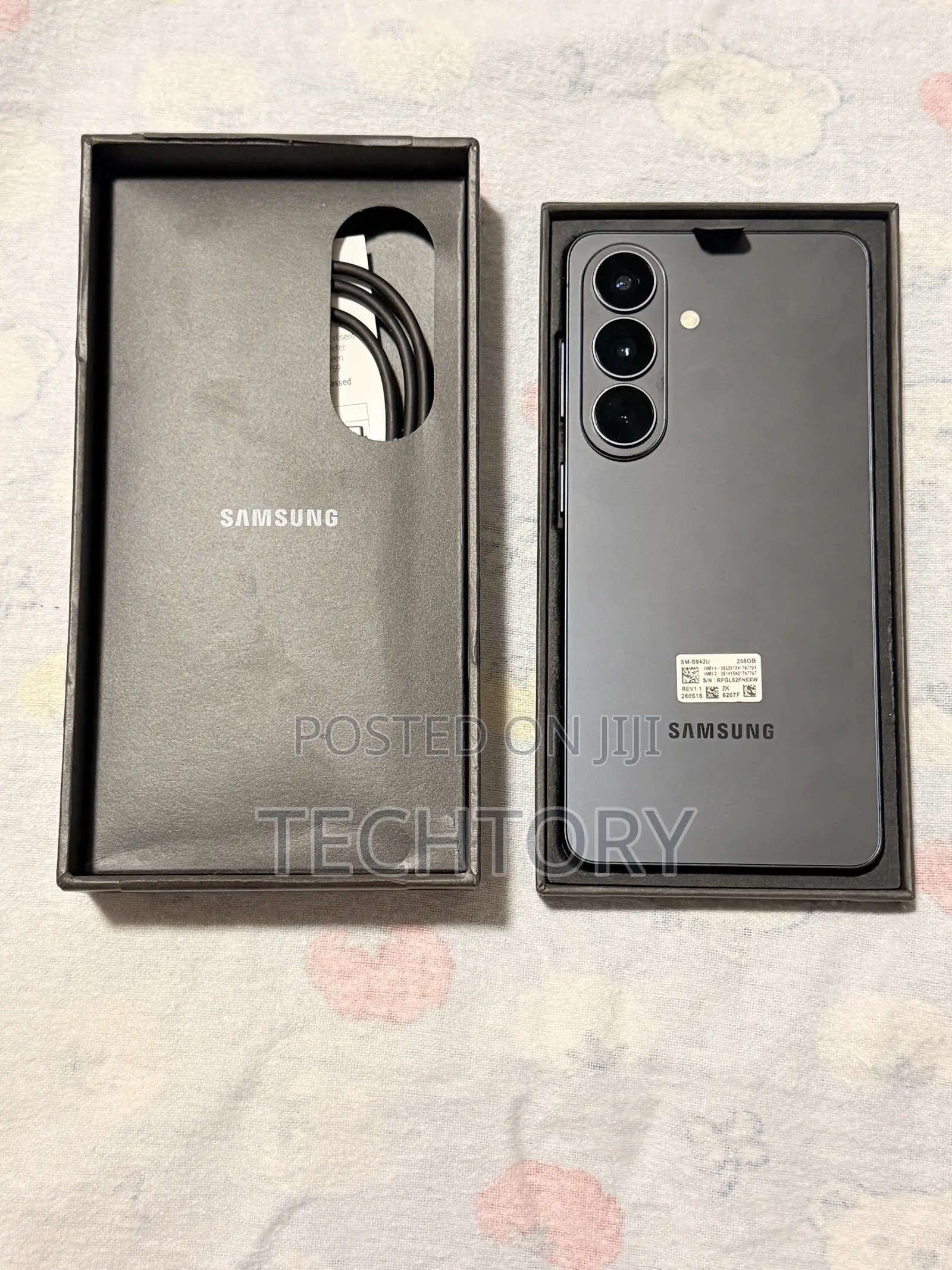 New Samsung Galaxy s26 256 GB Gray