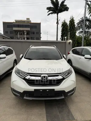 Honda CR-V Touring FWD 2018 White