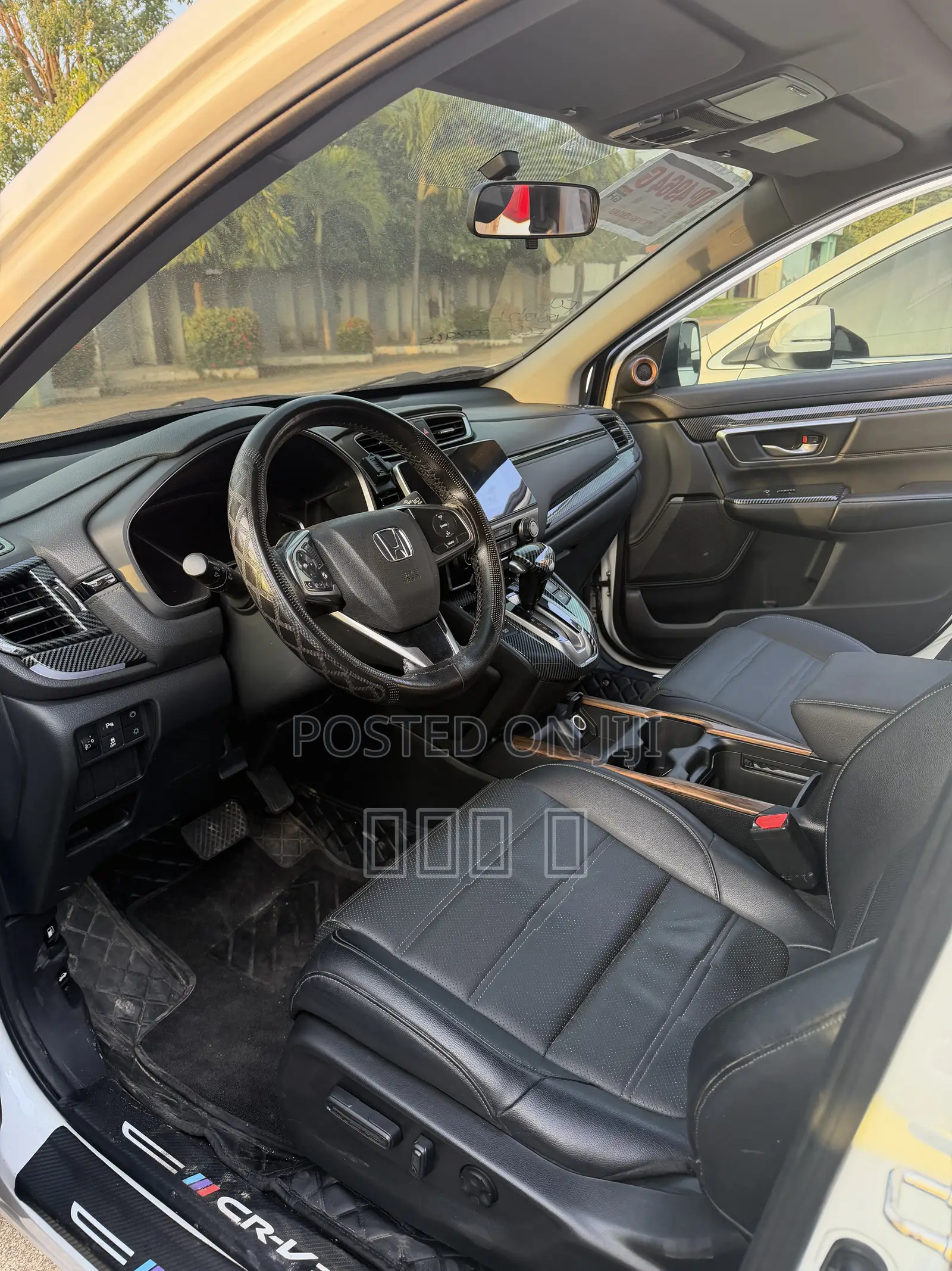 Honda CR-V Touring FWD 2018 White