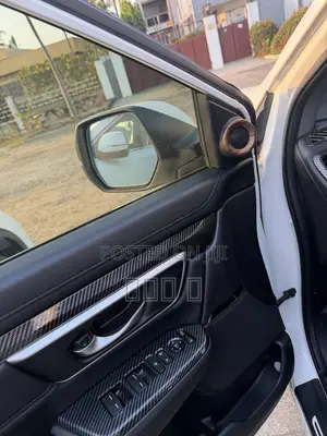 Honda CR-V Touring FWD 2018 White