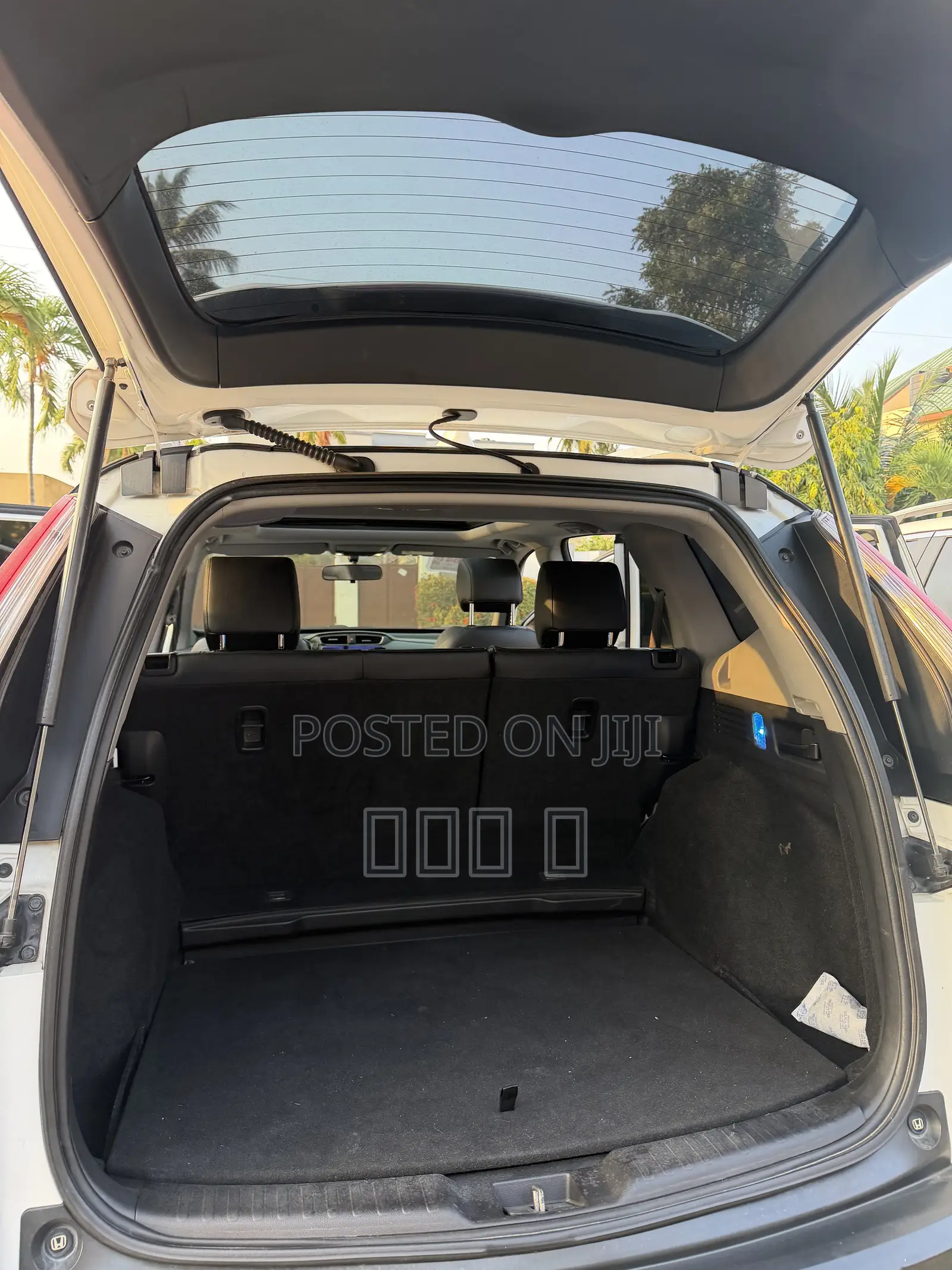 Honda CR-V Touring FWD 2018 White