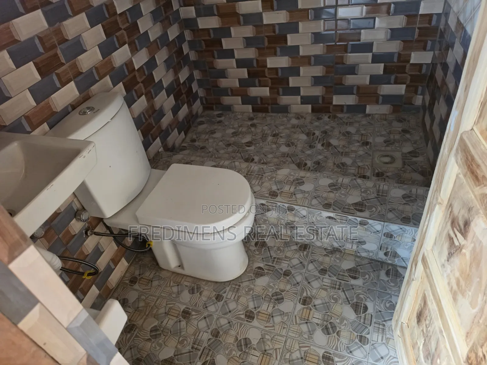 Mini Flat in Fredimens Real, Afigya-Kwabre for rent