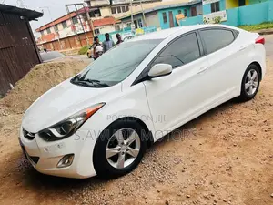 Hyundai Elantra 2013 White