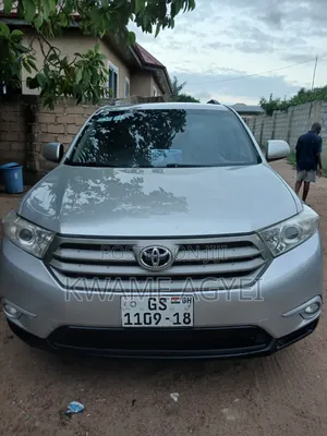 Toyota Highlander 2013 Silver