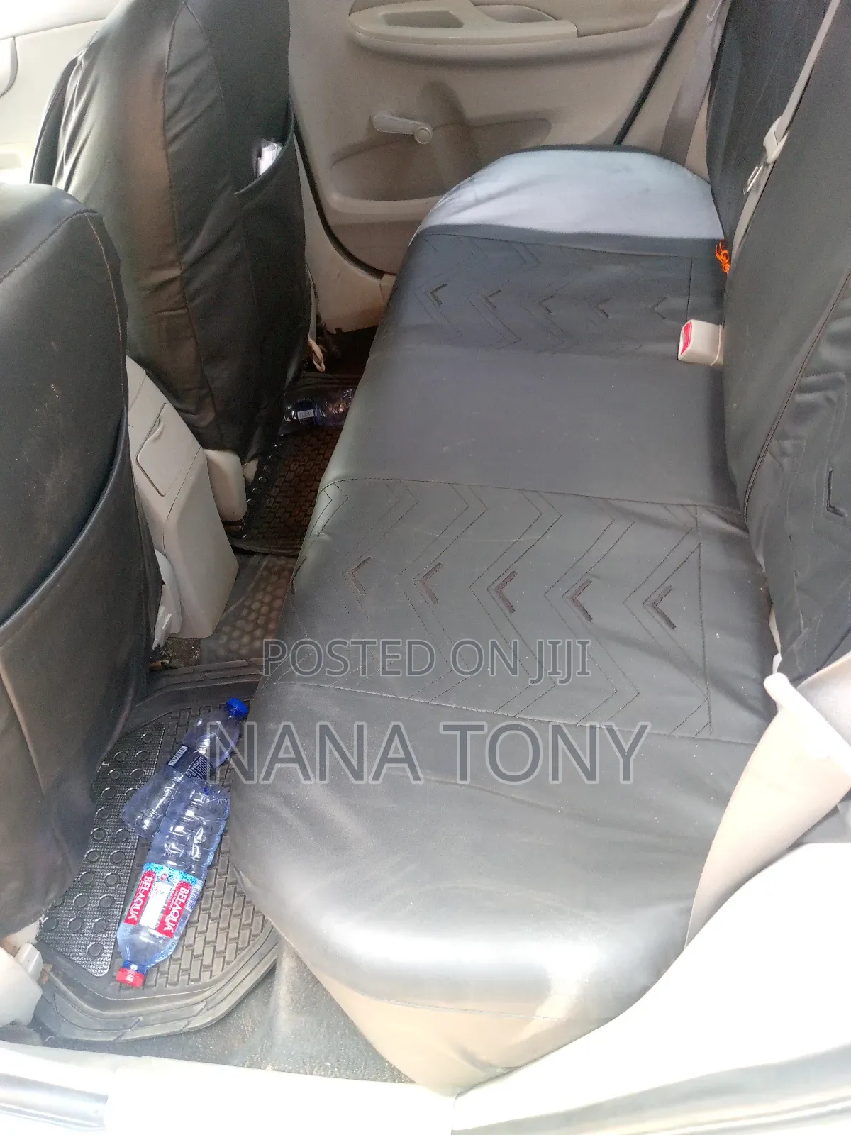 Toyota Corolla LE 4dr Sedan (1.8L 4cyl 4A) 2010 Silver