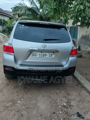 Toyota Highlander 2013 Silver