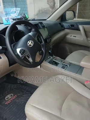 Toyota Highlander 2013 Silver