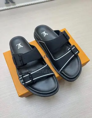 Louis Vuitton Slippers