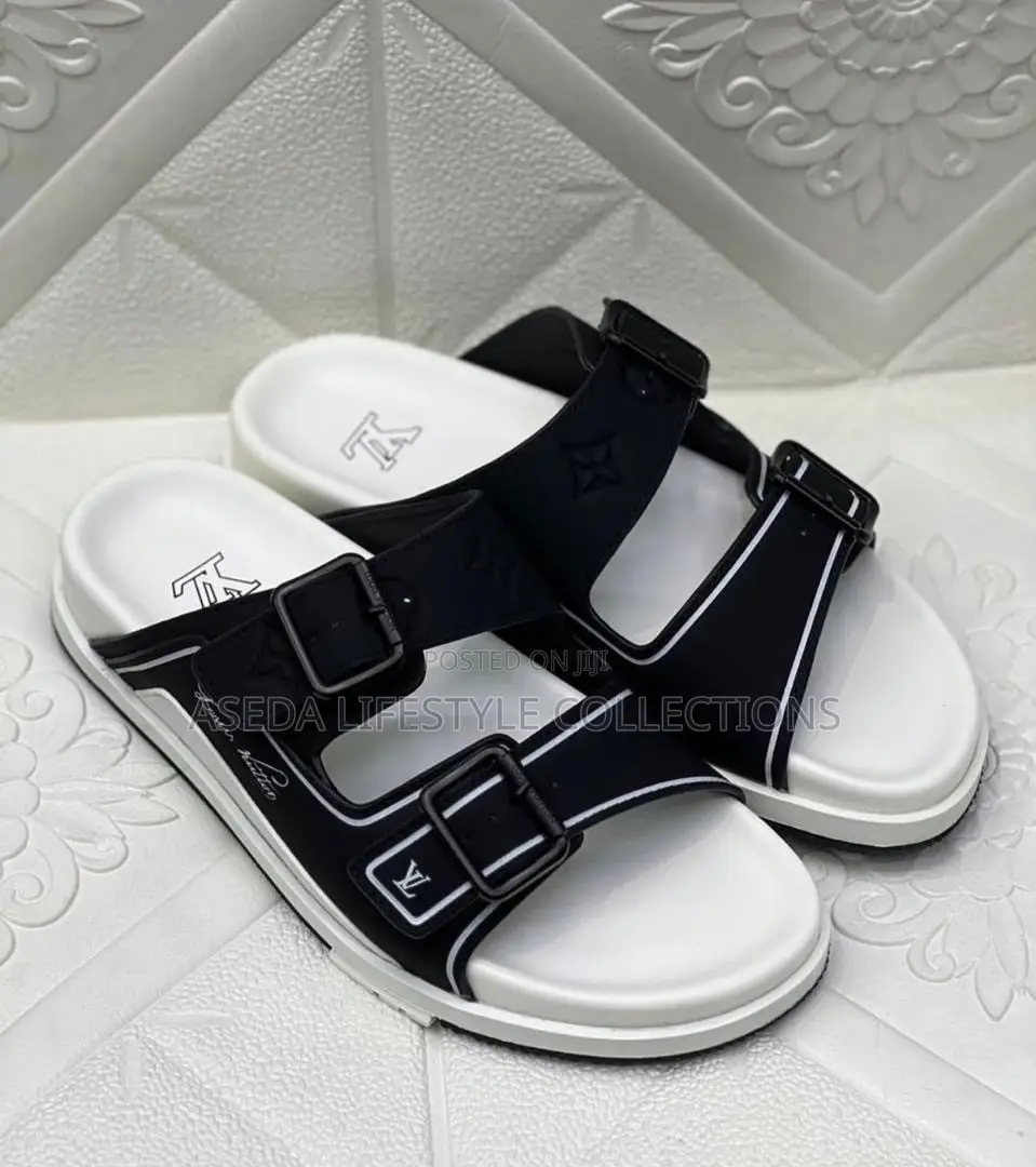 Louis Vuitton Slippers