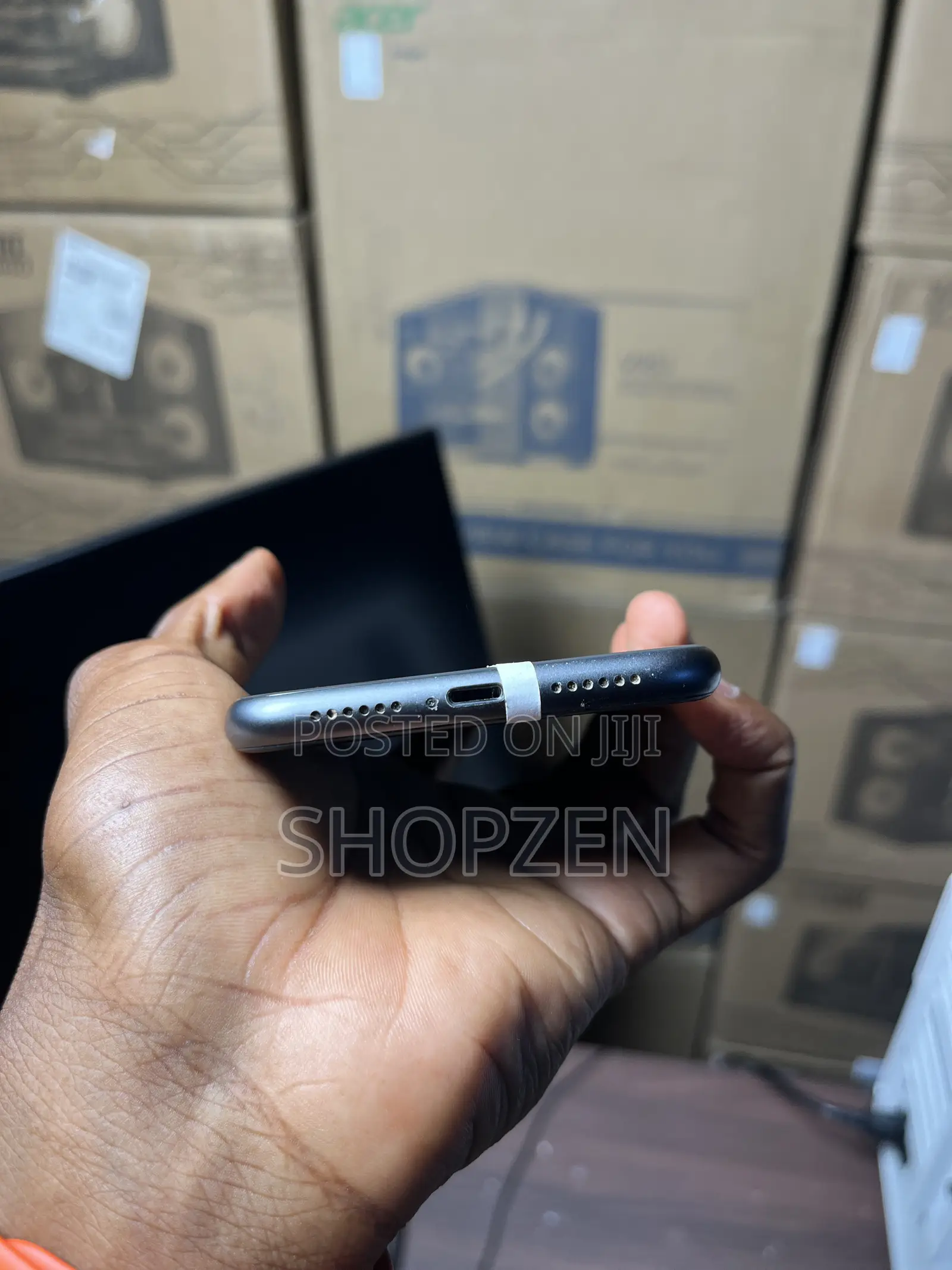 Apple iPhone 11 64 GB Black
