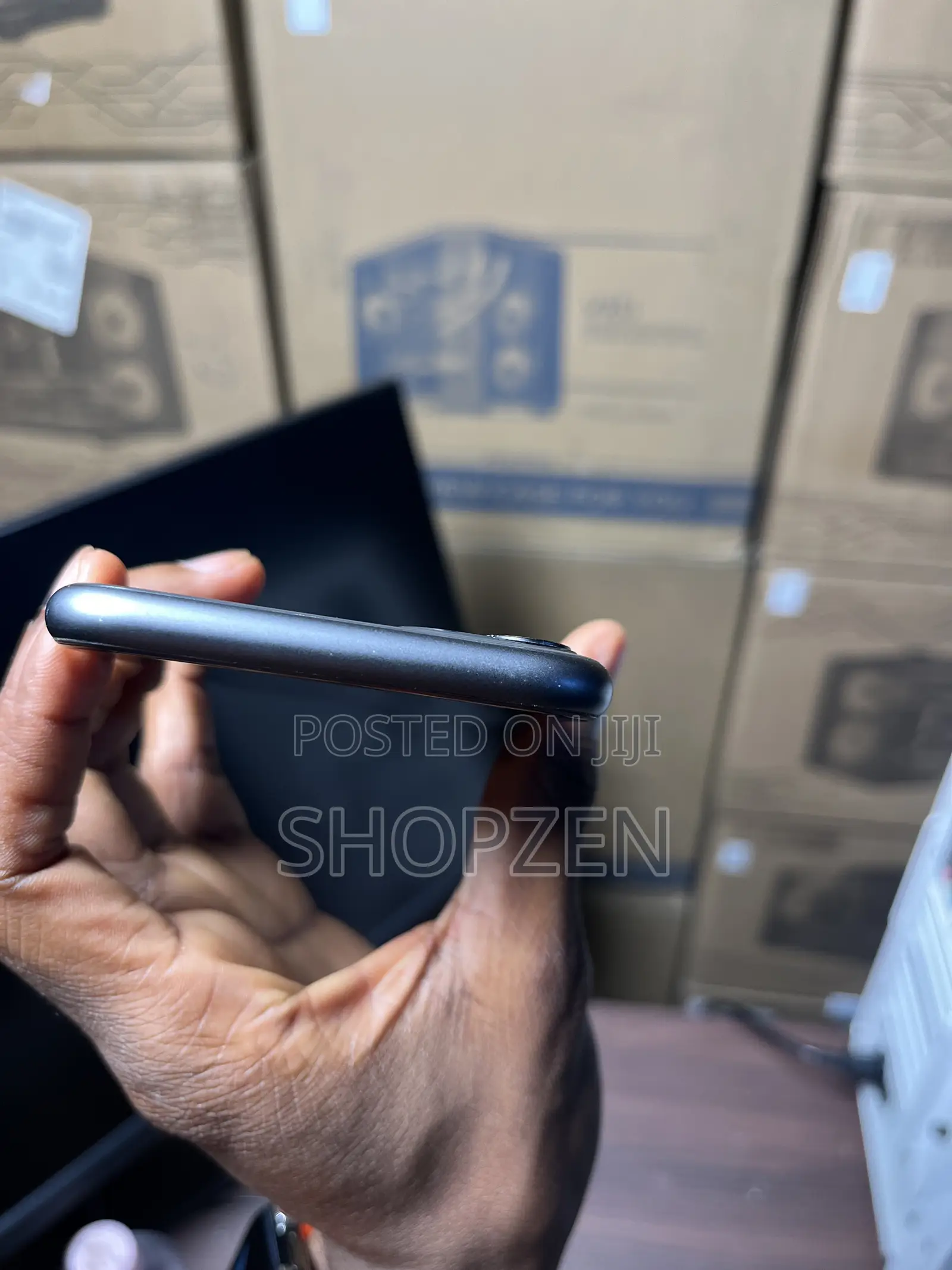 Apple iPhone 11 64 GB Black