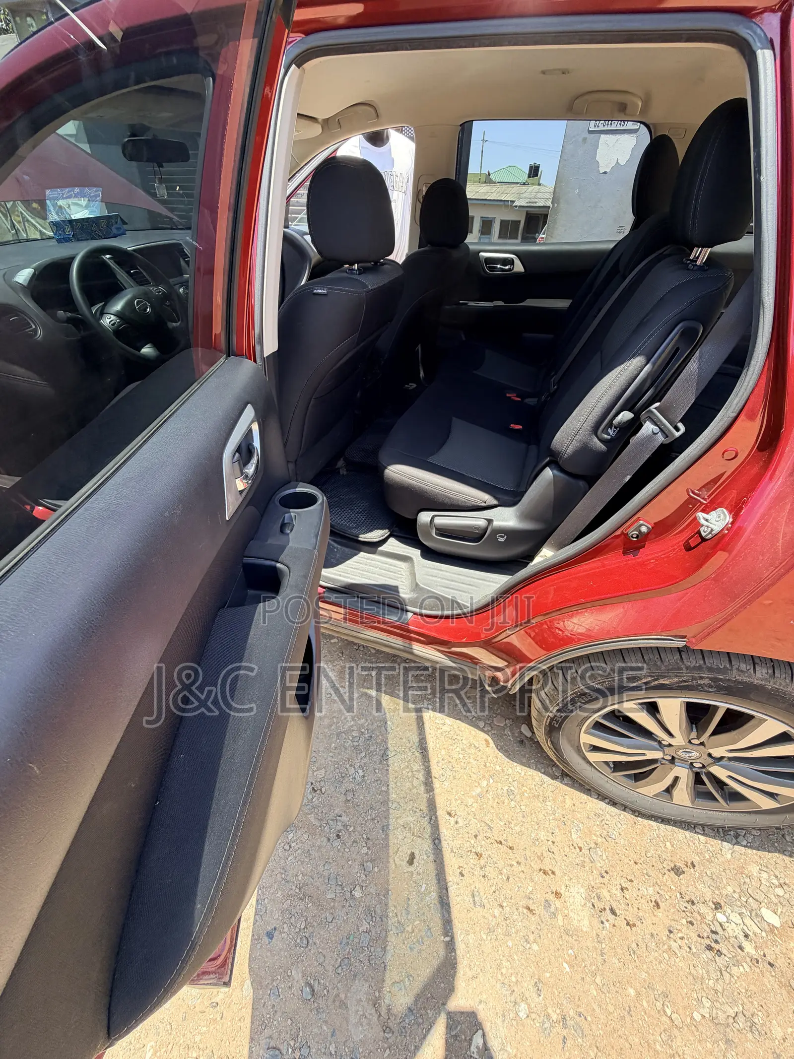 Nissan Pathfinder SV 4x4 2018 Red