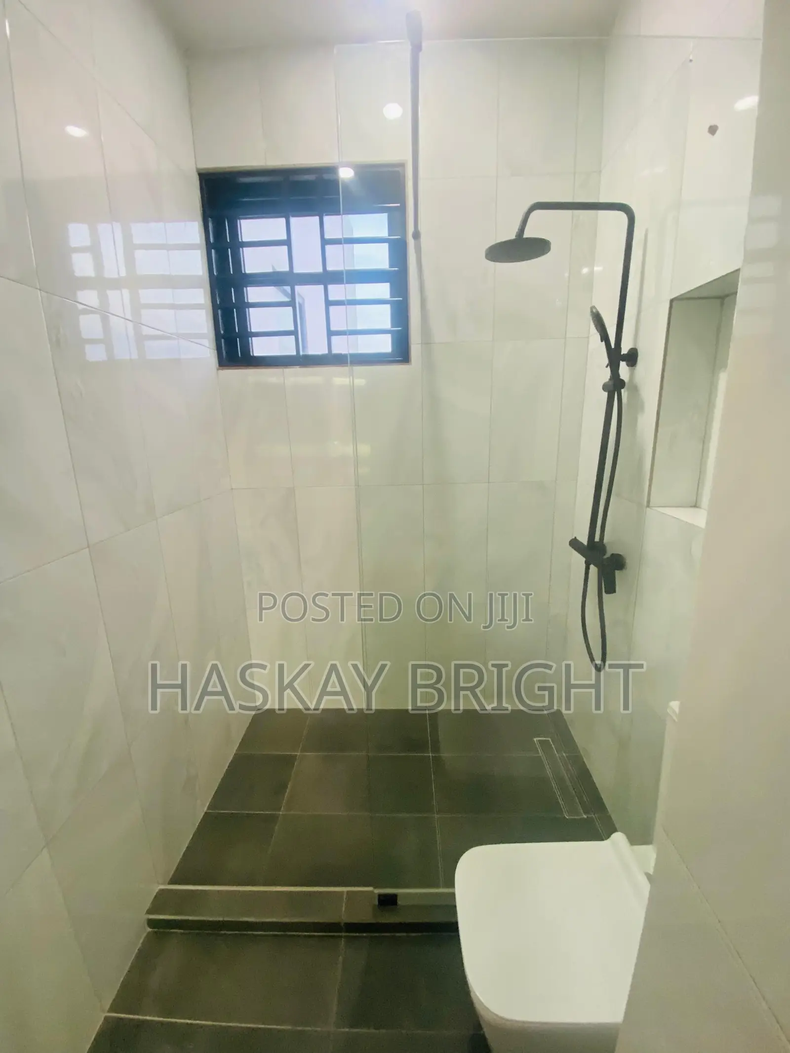 3bdrm House in Spintex for sale