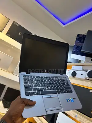 Laptop HP EliteBook 820 G1 8GB Intel Core i5 HDD+SSD 700GB