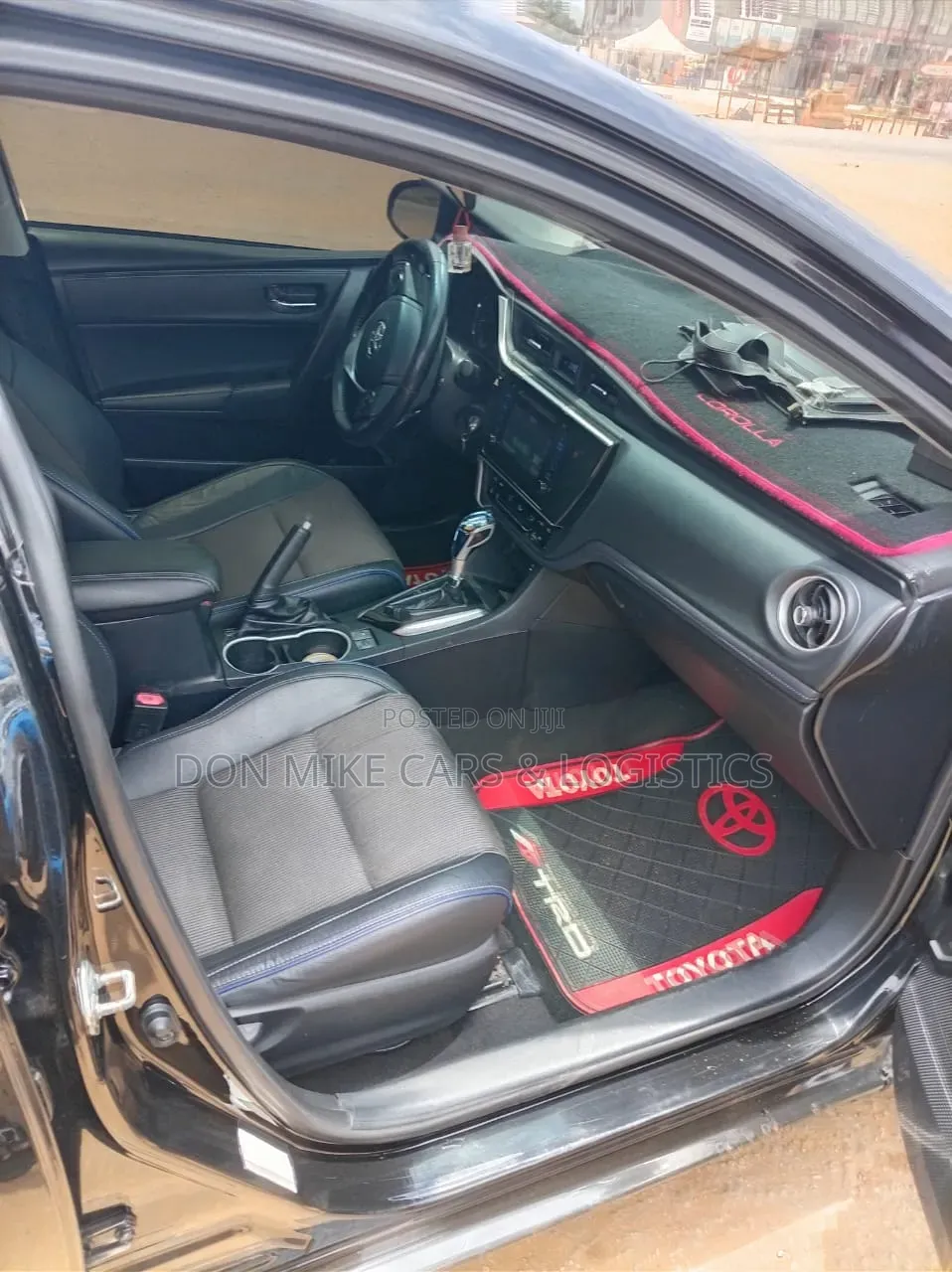 Toyota Corolla SE (1.8L 4cyl 6M) 2019 Black