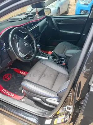 Toyota Corolla SE (1.8L 4cyl 6M) 2019 Black