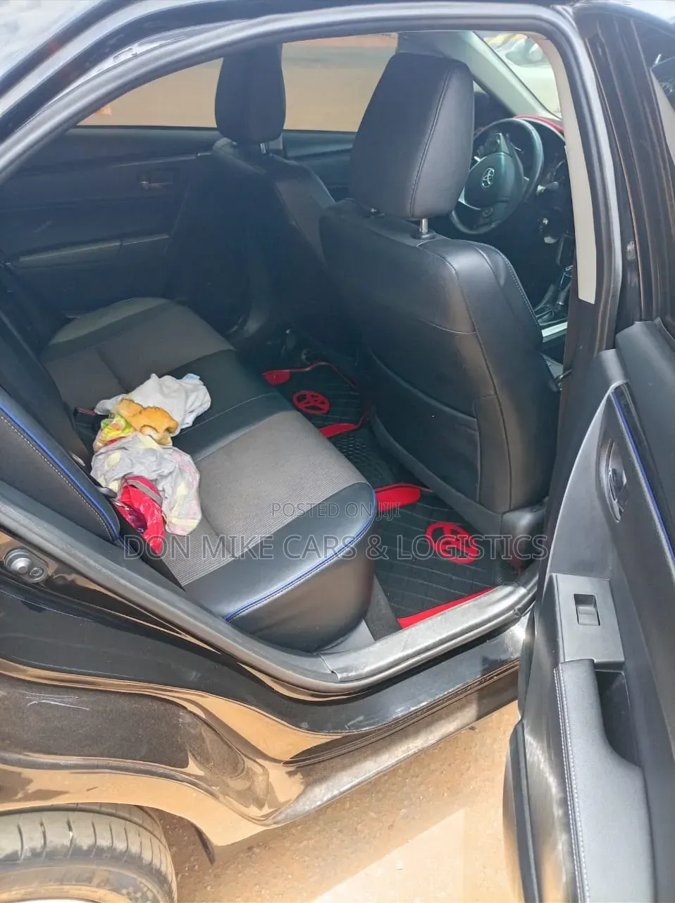 Toyota Corolla SE (1.8L 4cyl 6M) 2019 Black