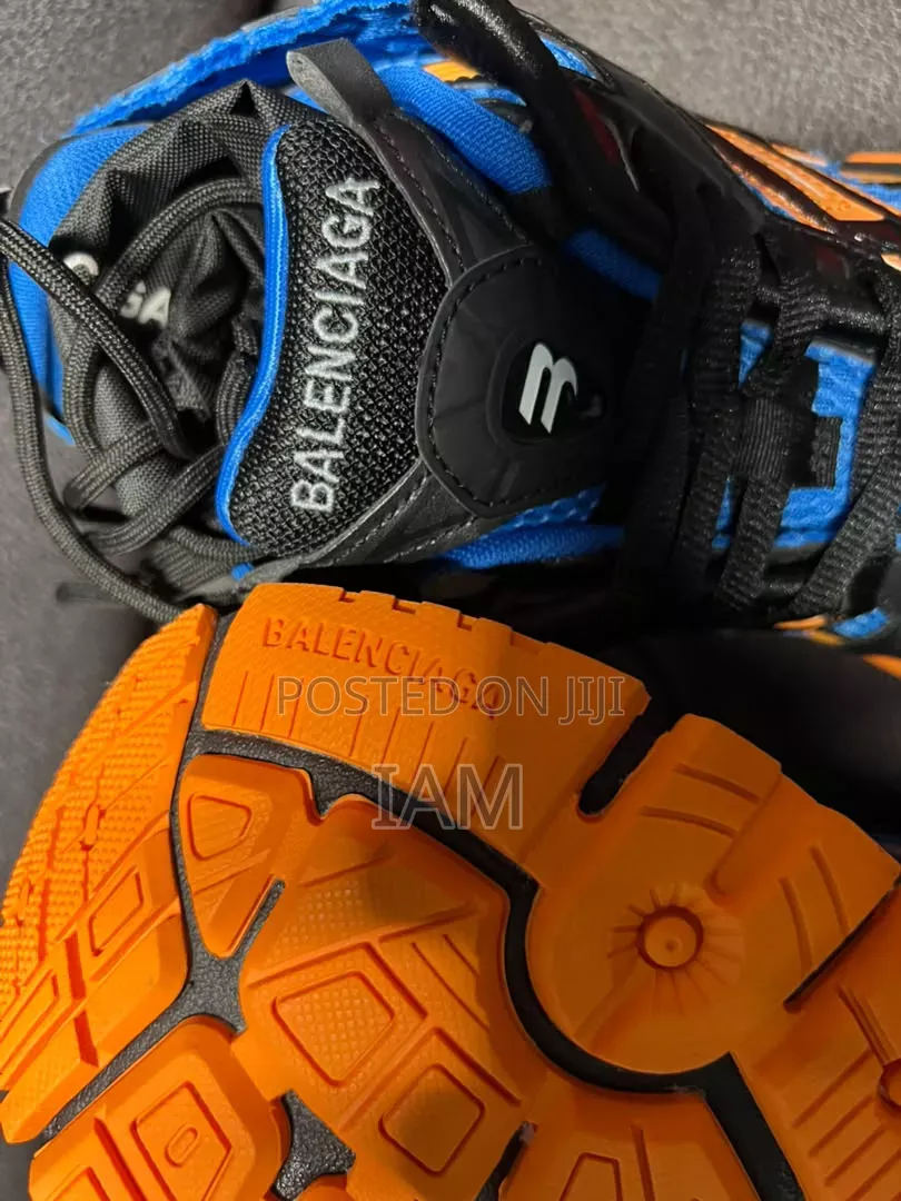 Balenciaga Runner Black and Orange 40-41